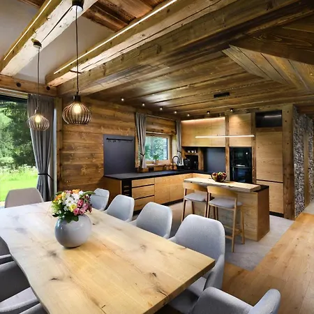 Villa Chalet Mountain Rock - Kvacianska Dolina *